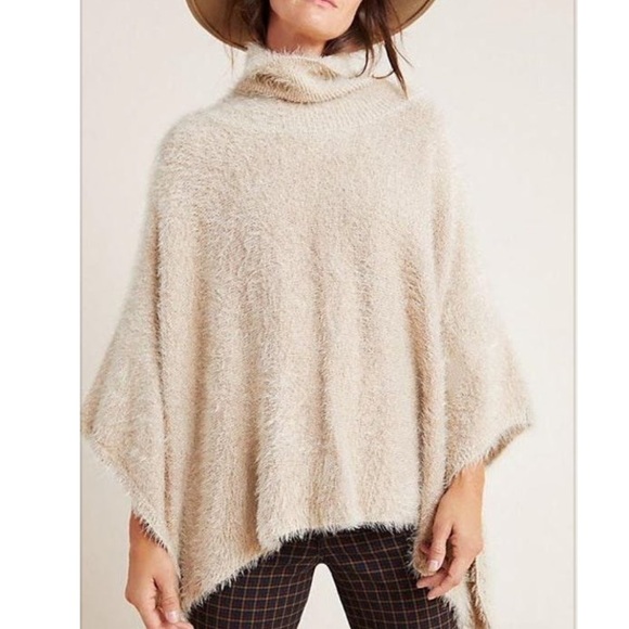 Akemi + Kin Eyelash Gold Leaf Lara Poncho - Picture 1 of 12